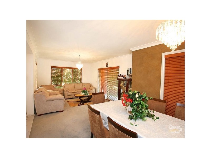 15 Newbury Ave, Stanhope Gardens NSW 2768