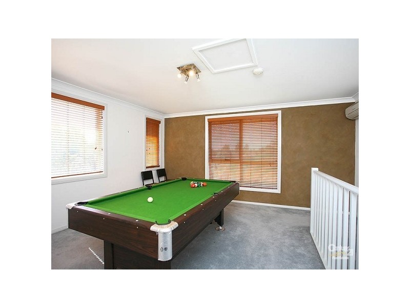 15 Newbury Ave, Stanhope Gardens NSW 2768