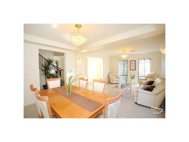 8 Farrier Way, Kellyville Ridge NSW 2155