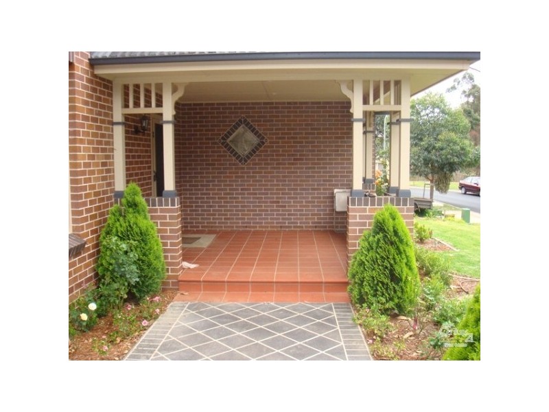 26 Balfour Ave, Beaumont Hills NSW 2155