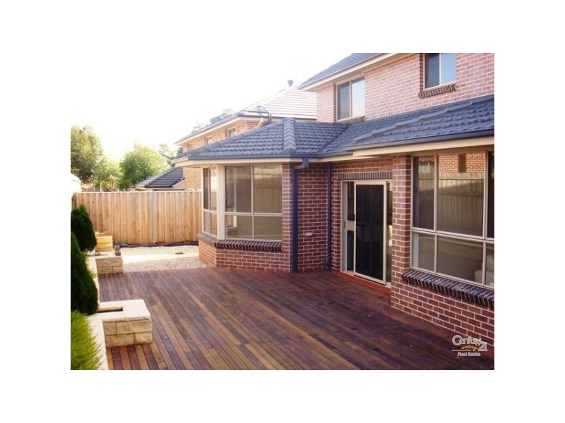 26 Balfour Ave, Beaumont Hills NSW 2155