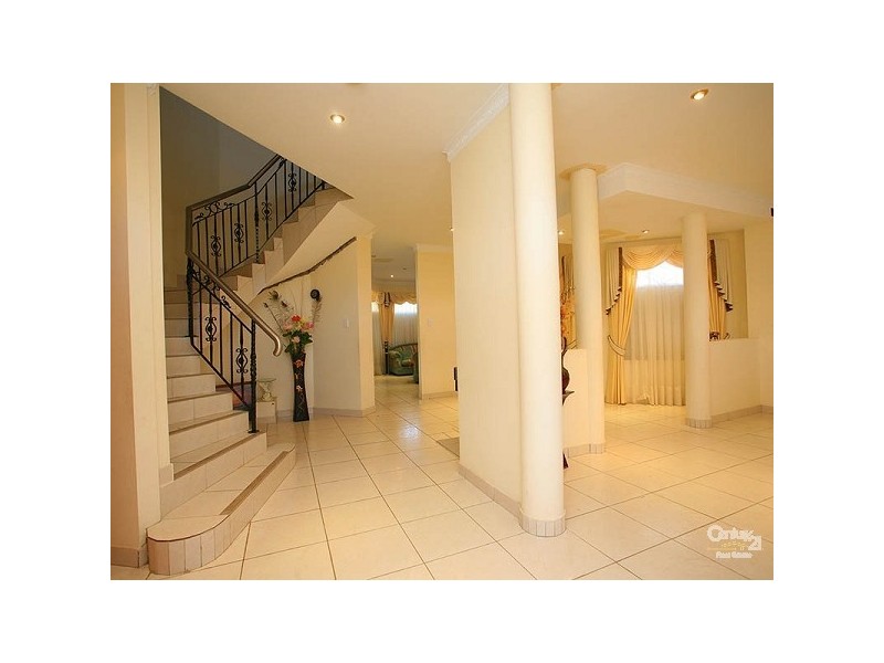 6 Drummond Rd, Beaumont Hills NSW 2155