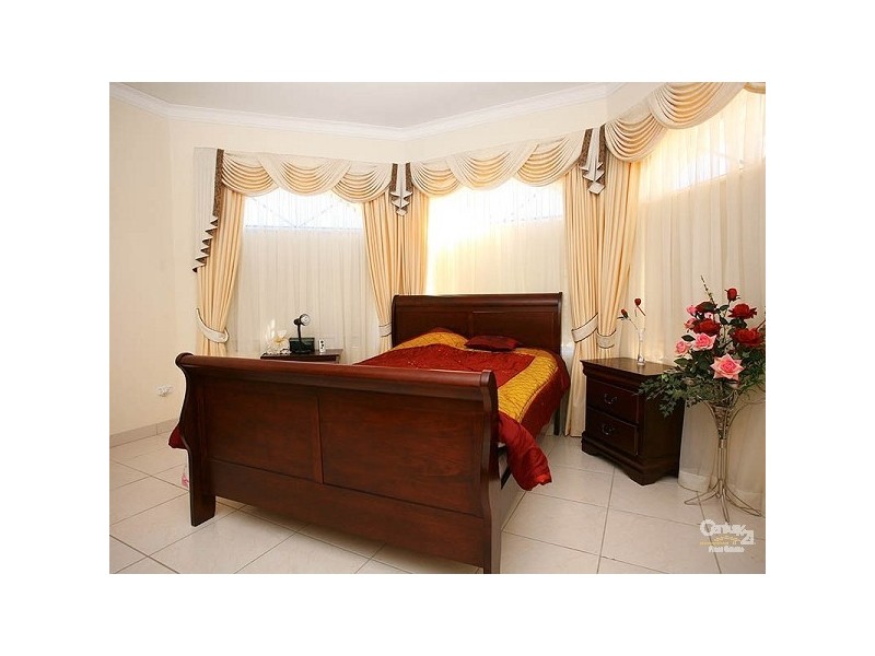 6 Drummond Rd, Beaumont Hills NSW 2155