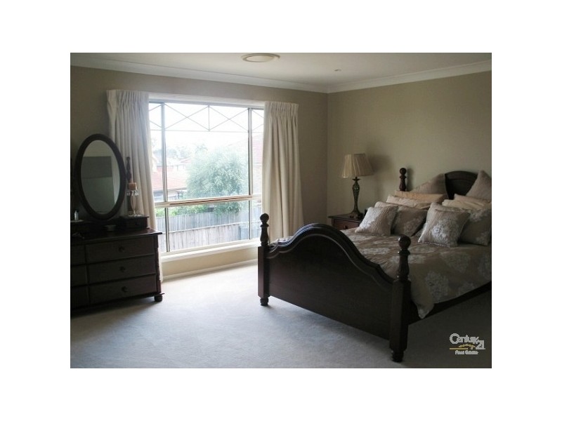 18 Linford Place, Beaumont Hills NSW 2155