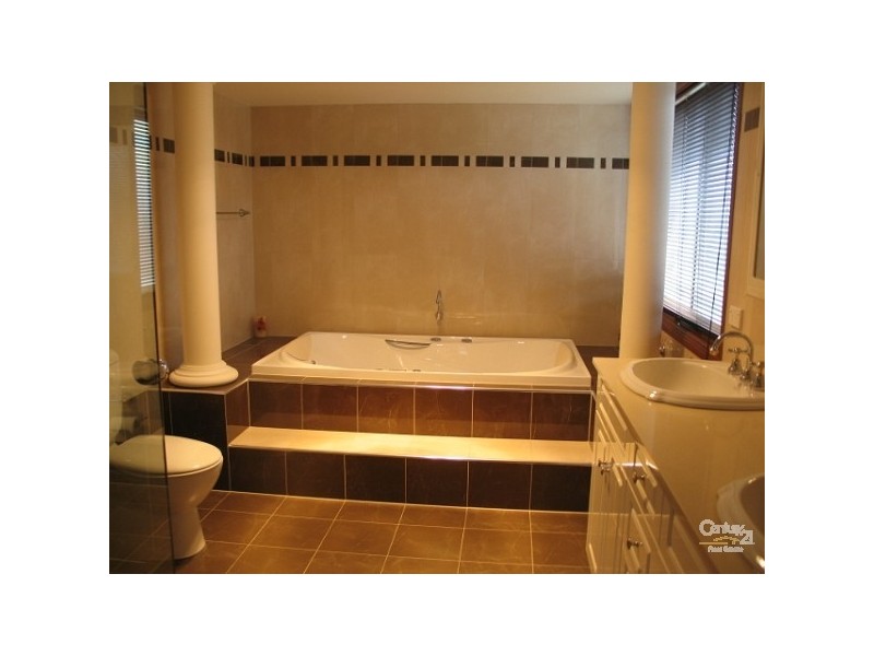 100 Perisher Rd, Beaumont Hills NSW 2155