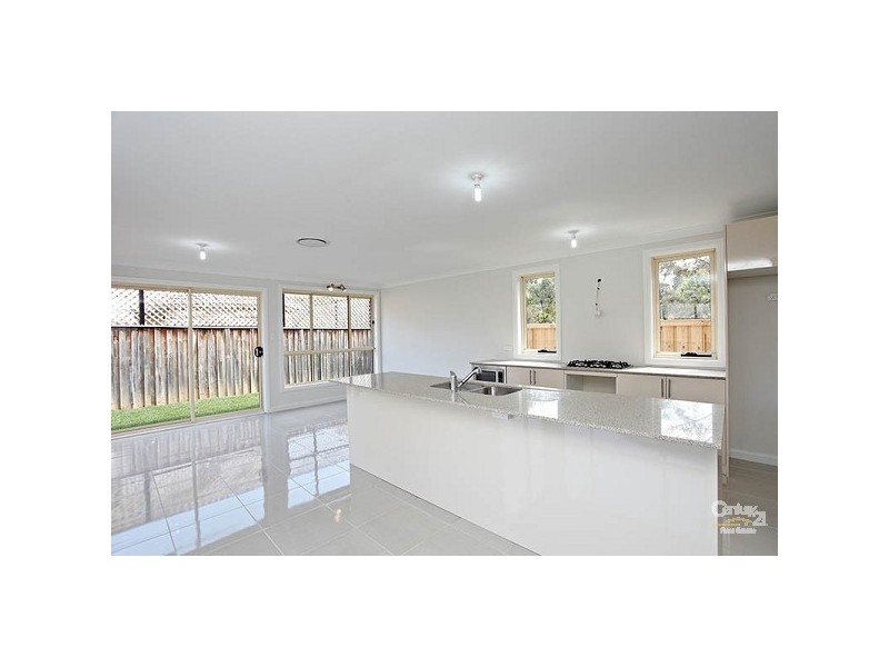 11 Cradle Close, Beaumont Hills NSW 2155