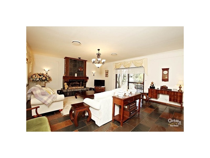 7 Balmoral Rd, Kellyville NSW 2155