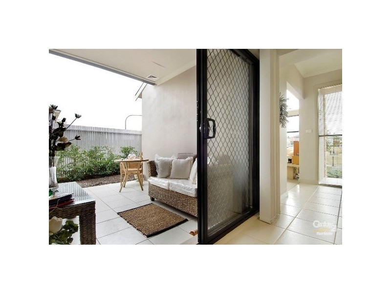 32 Castleford Tce, Stanhope Gardens NSW 2768