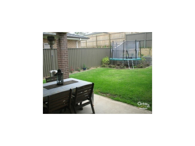 8 Chessington Place, Beaumont Hills NSW 2155