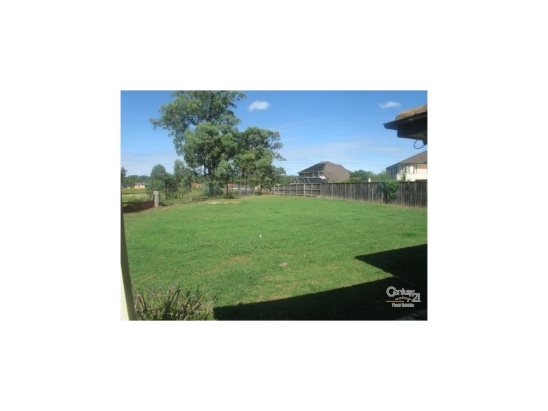 2/38-44 Mungerie Rd, Beaumont Hills NSW 2155