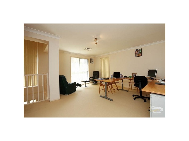 1 Cressy Ave, Beaumont Hills NSW 2155