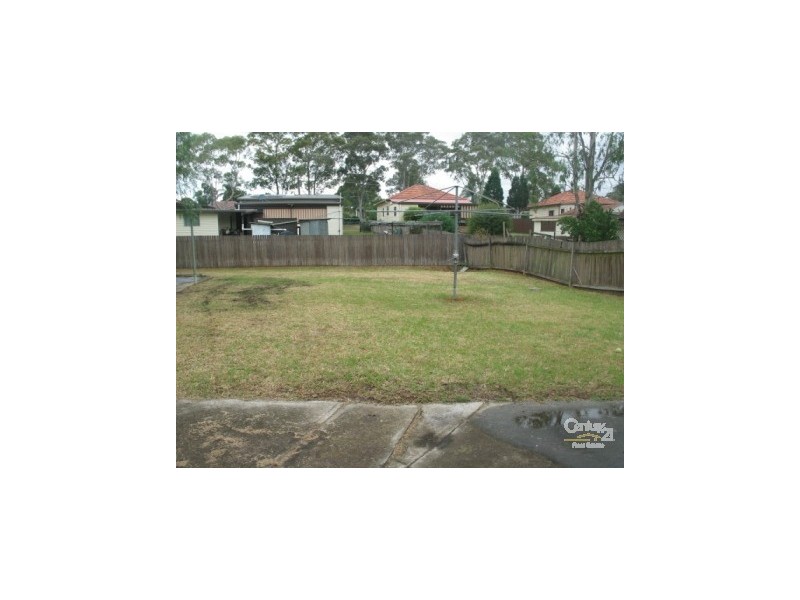 19 Robinson St, Riverstone NSW 2765