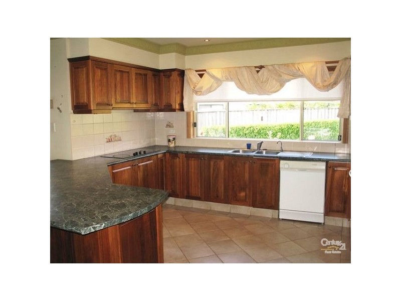 11 Strachan Court, Kellyville NSW 2155