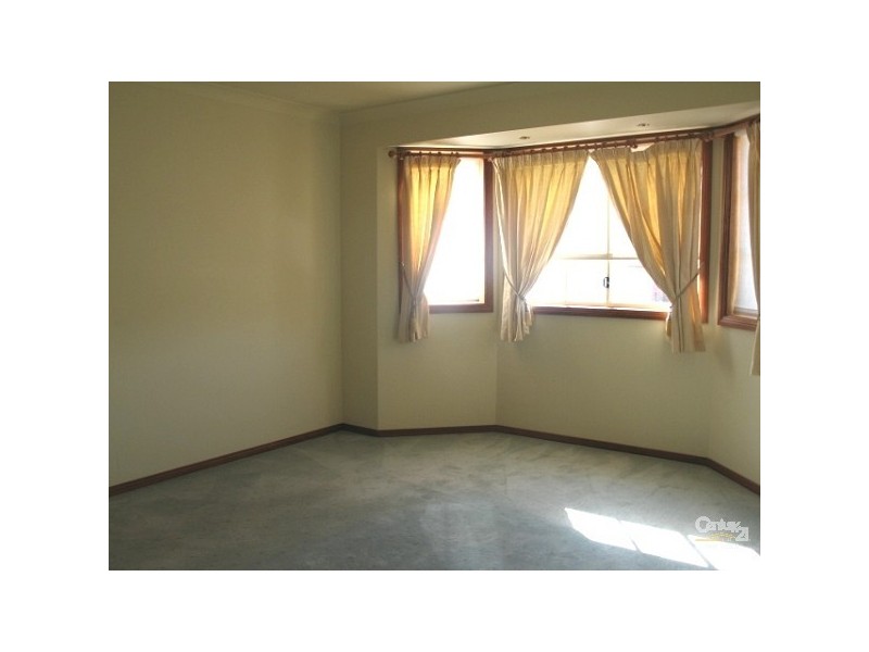 11 Strachan Court, Kellyville NSW 2155