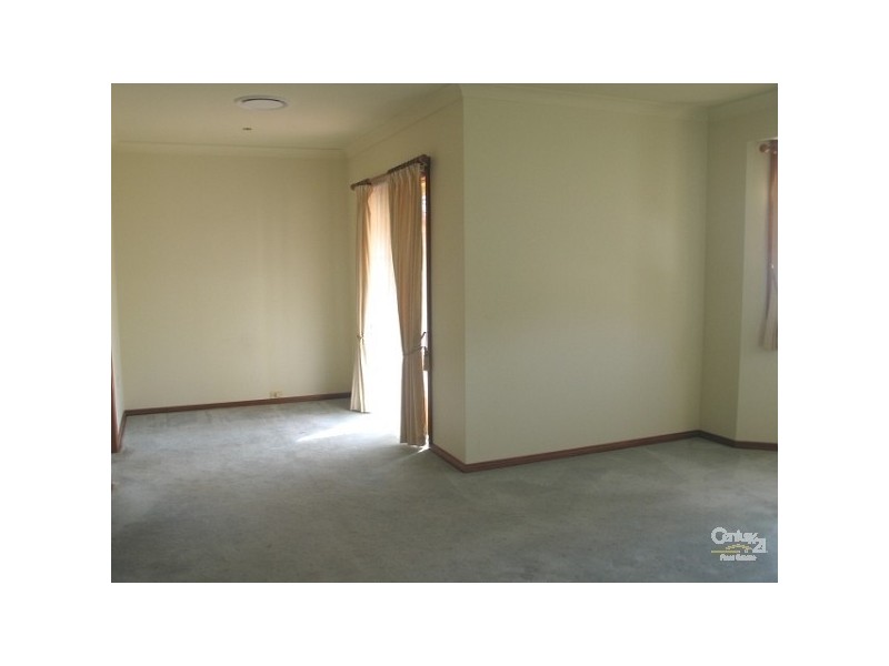 11 Strachan Court, Kellyville NSW 2155