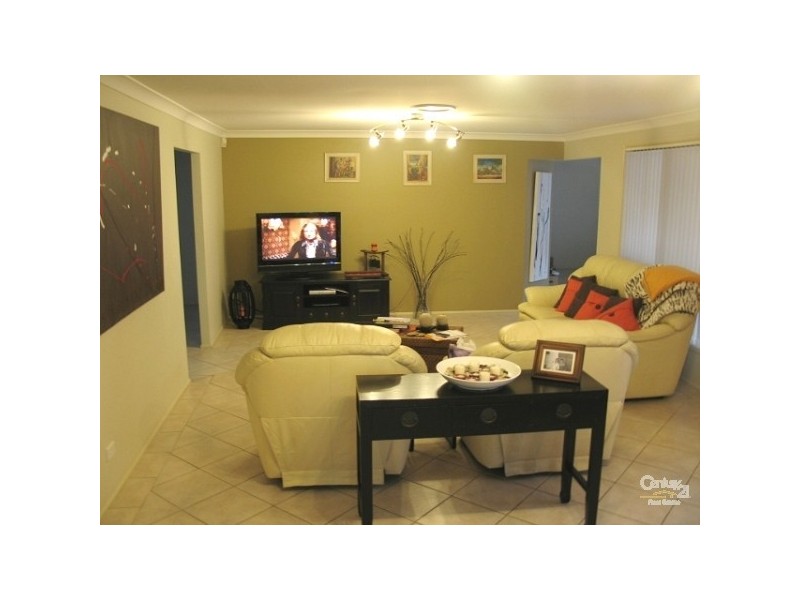 32 Drysdale Cct, Beaumont Hills NSW 2155