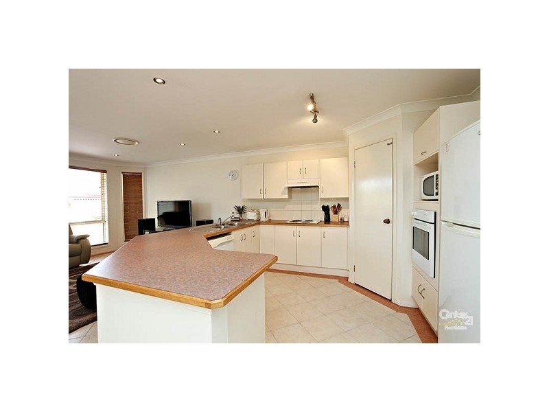 2 Oakmont Way, Rouse Hill NSW 2155