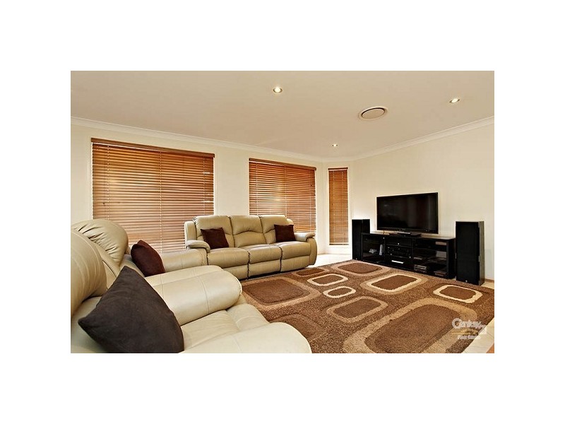 2 Oakmont Way, Rouse Hill NSW 2155