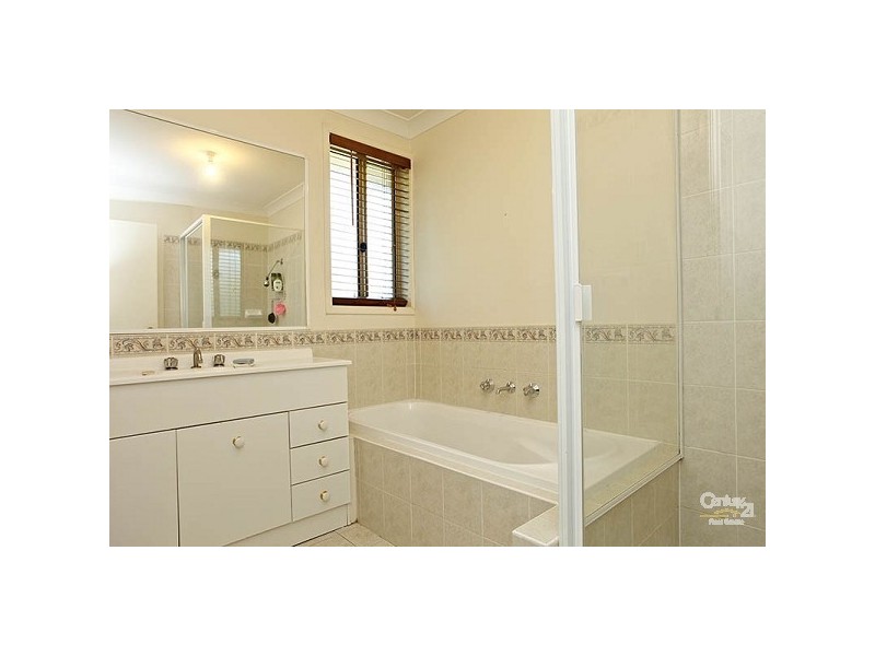 2 Oakmont Way, Rouse Hill NSW 2155