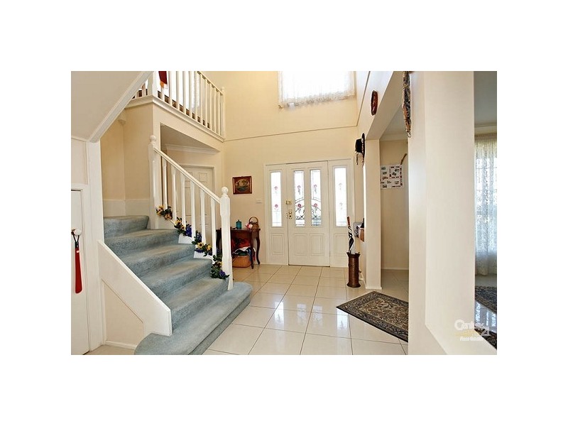 10 Ramillies Way, Beaumont Hills NSW 2155