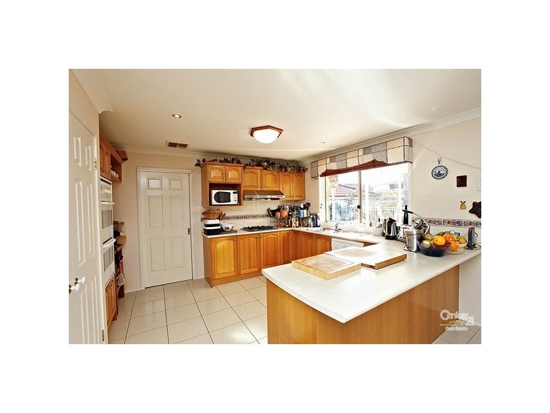 10 Ramillies Way, Beaumont Hills NSW 2155