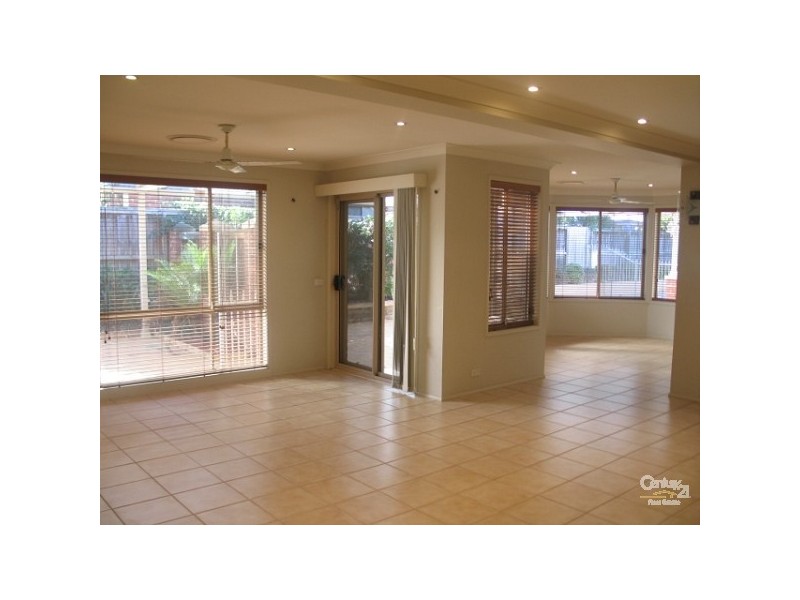 92 Lucas Cct, Kellyville NSW 2155