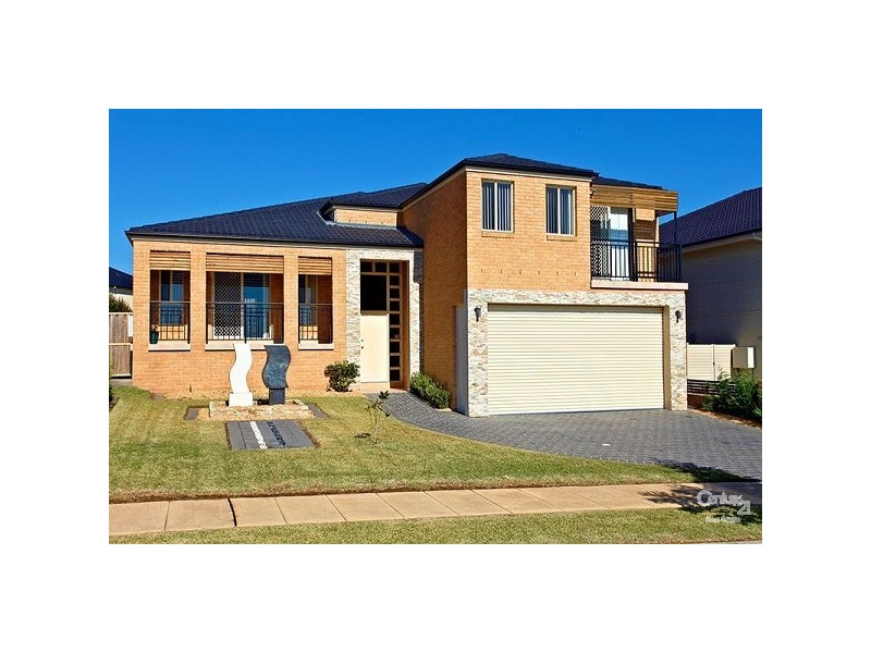 8 Henfield Street, Stanhope Gardens NSW 2768