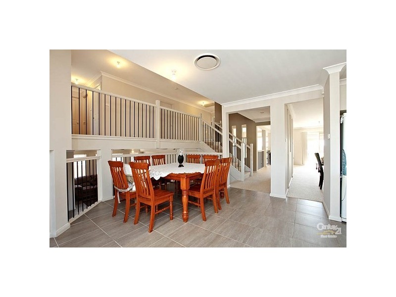 8 Henfield Street, Stanhope Gardens NSW 2768