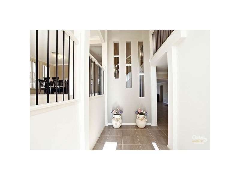 8 Henfield Street, Stanhope Gardens NSW 2768