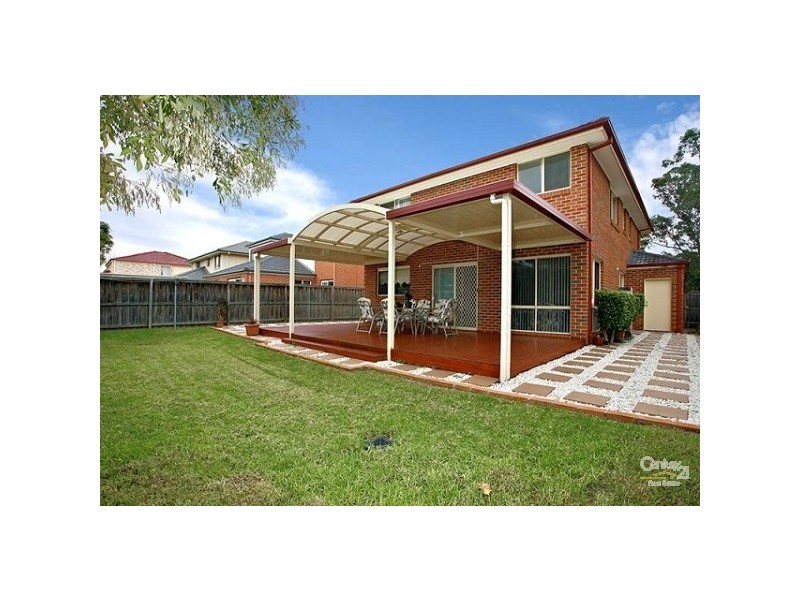 13 Dunross Place, Beaumont Hills NSW 2155