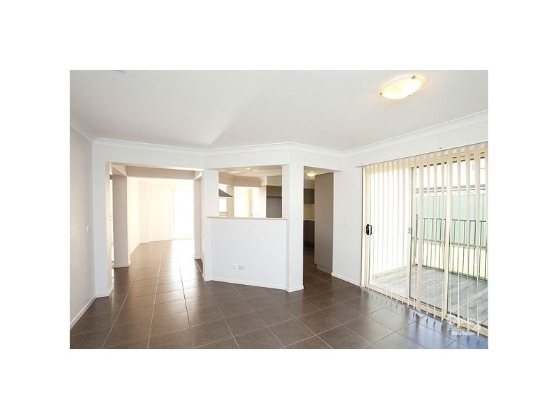 24 Valis Rd, Glenwood NSW 2768