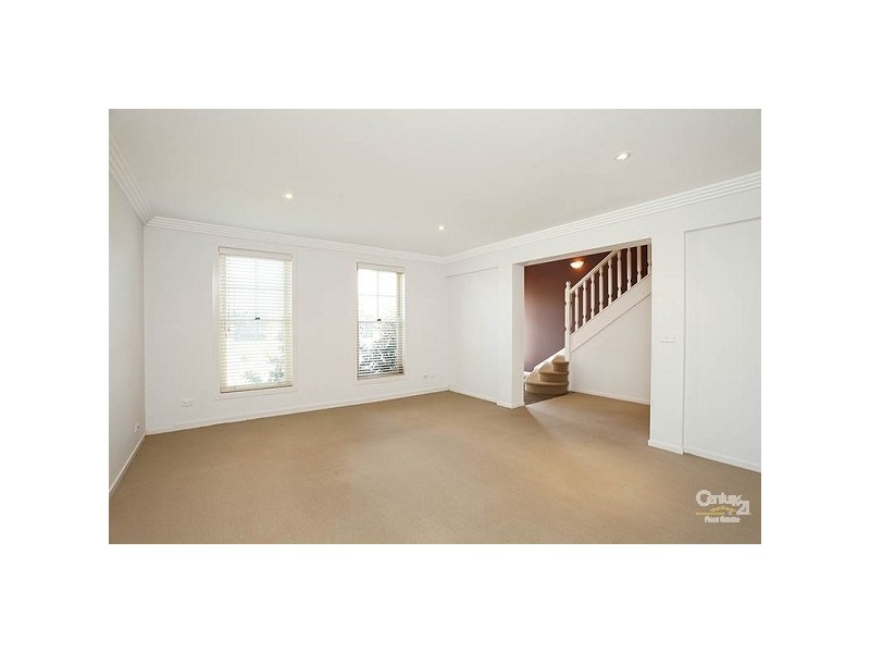 24 Valis Rd, Glenwood NSW 2768