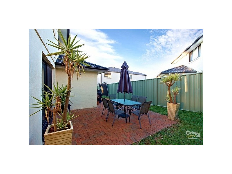 8 Valis Rd, Glenwood NSW 2768