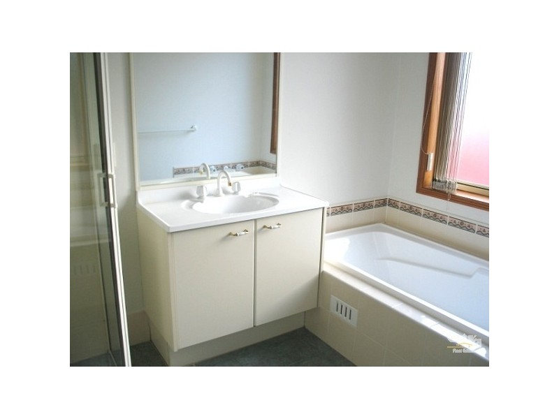 4 Diggins Street, Beaumont Hills NSW 2155