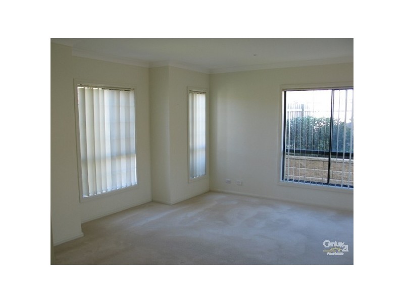 8 Meredith Ave, Kellyville NSW 2155