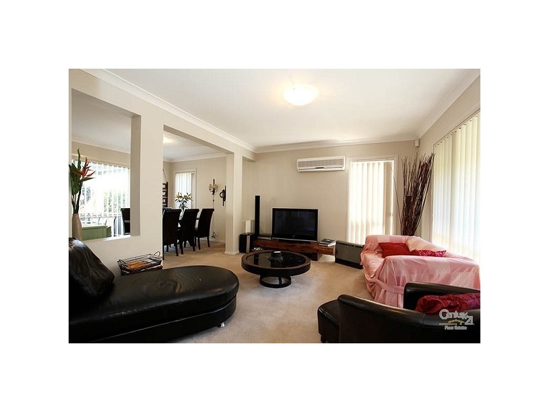 28 Rothbury Tce, Stanhope Gardens NSW 2768