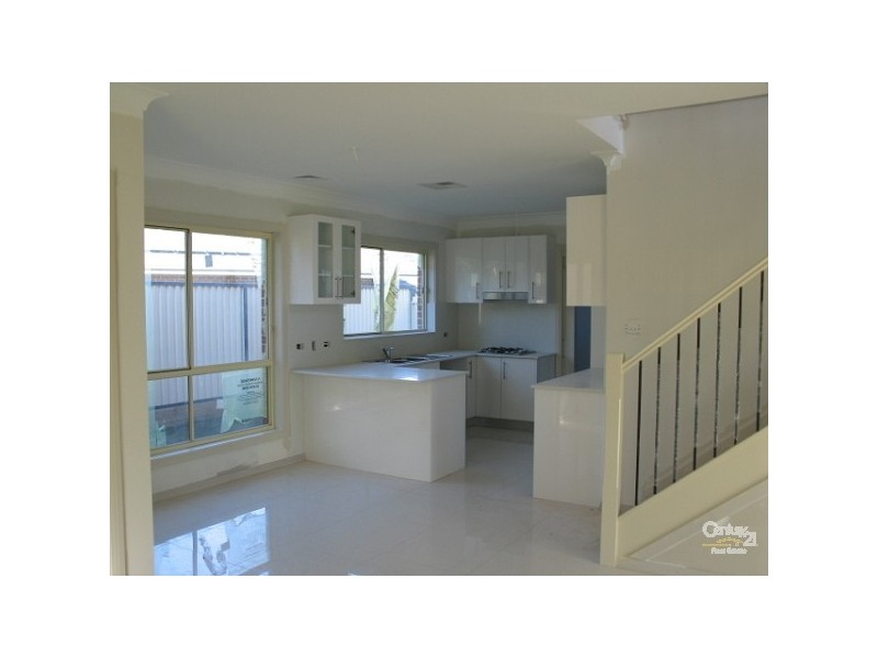 39 Heathfield St, Kellyville Ridge NSW 2155