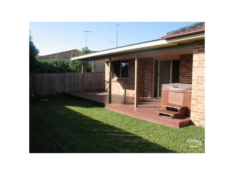 27 Southwaite Cres, Glenwood NSW 2768