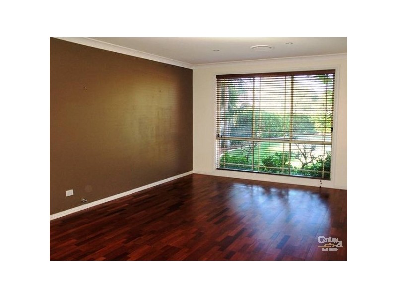 27 Southwaite Cres, Glenwood NSW 2768