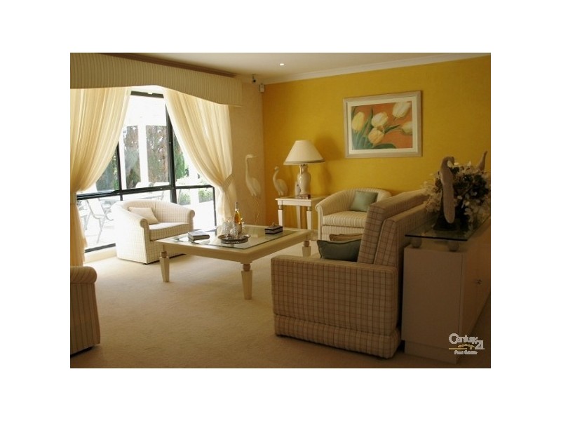 19 Halcyon Ave, Kellyville NSW 2155