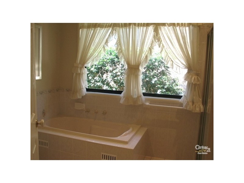 19 Halcyon Ave, Kellyville NSW 2155