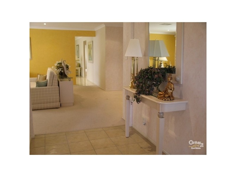 19 Halcyon Ave, Kellyville NSW 2155