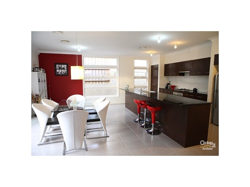 28 Benson Rd, Beaumont Hills NSW 2155
