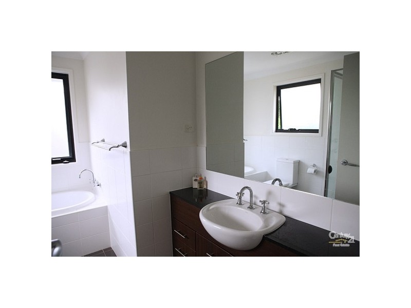 28 Benson Rd, Beaumont Hills NSW 2155