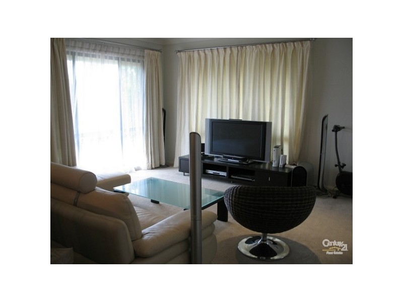 2 Maidstone Street, Stanhope Gardens NSW 2768