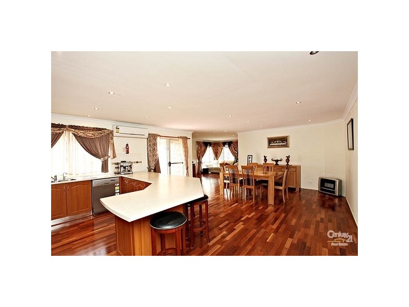 21 Honeyeater Cres, Beaumont Hills NSW 2155