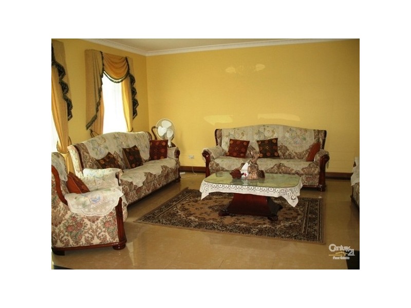 13 Perisher Rd, Beaumont Hills NSW 2155