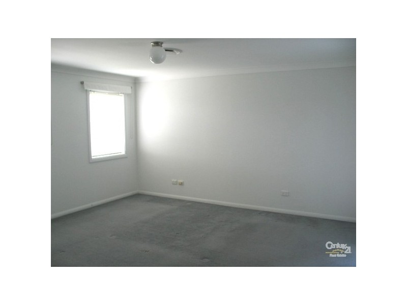 10 Townsend Cct, Beaumont Hills NSW 2155