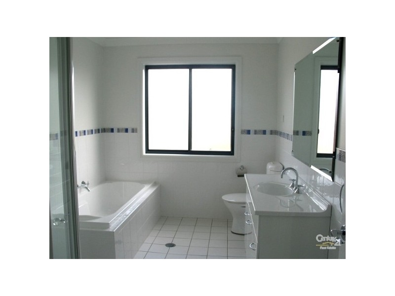 10 Townsend Cct, Beaumont Hills NSW 2155