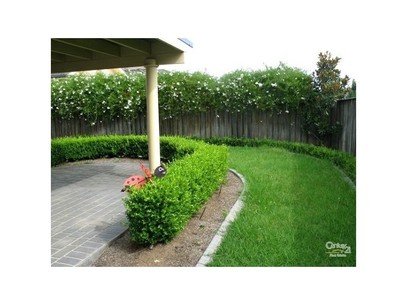 10 Townsend Cct, Beaumont Hills NSW 2155